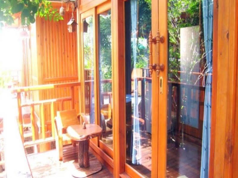 Hotel Wood House Pattaya Exteriér fotografie